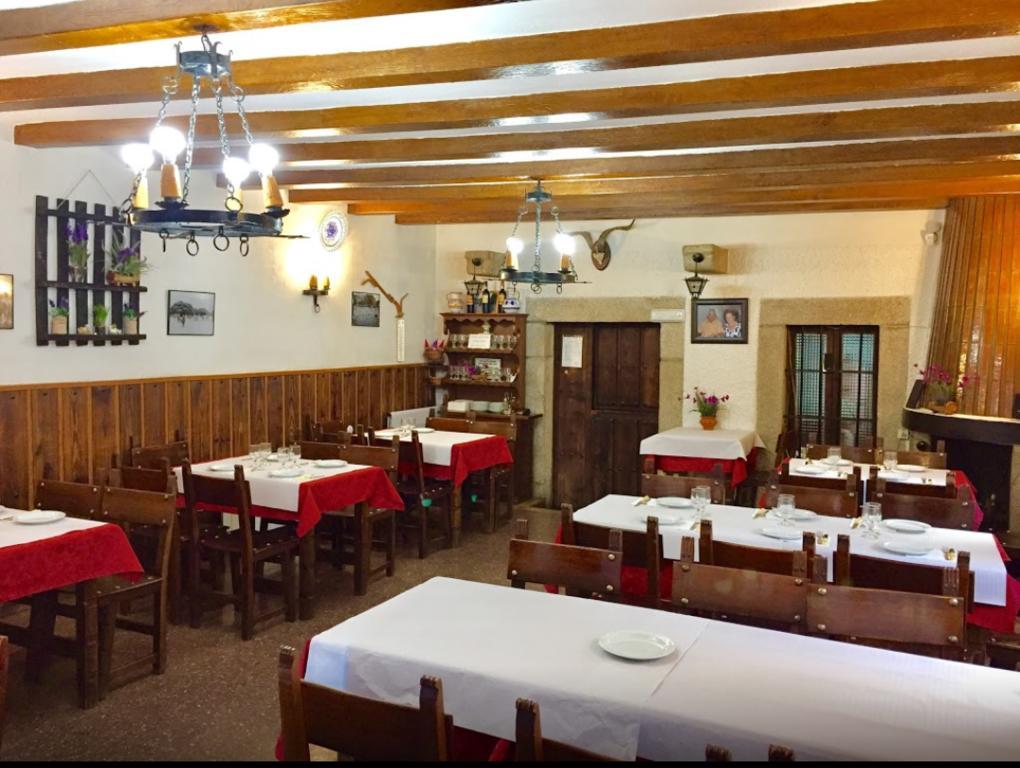 Hostal Restaurante El Chato El Barraco Eksteriør bilde